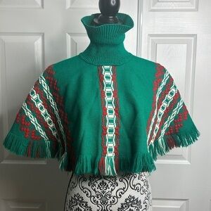 Marianne Wendt Aztec Collared Shawl Cover‎ Green White Red READ Chile